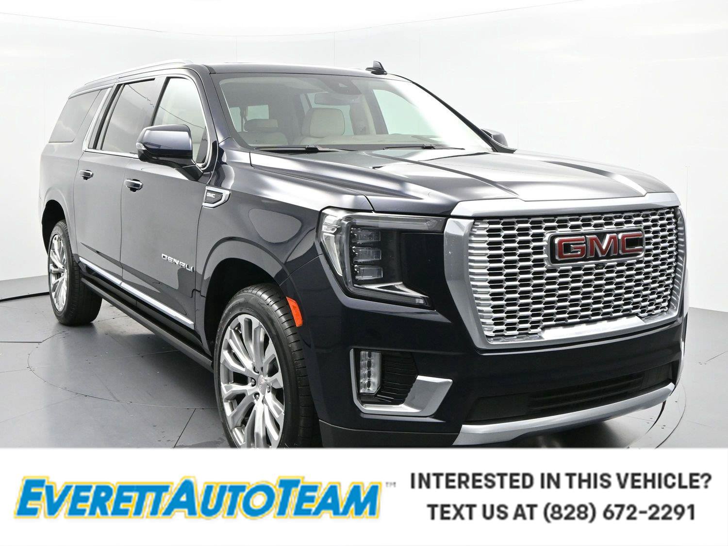 Used 2023 GMC Yukon XL Denali AWD/4WD image 1