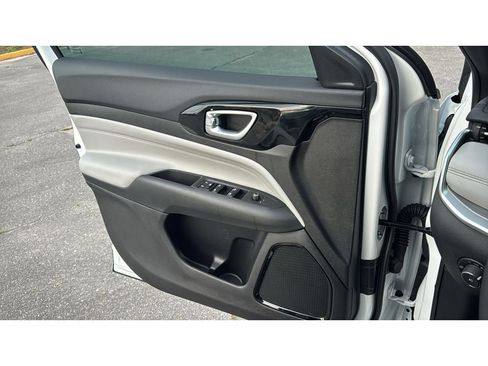 New 2026 Jeep Compass Limited AWD/4WD image 11