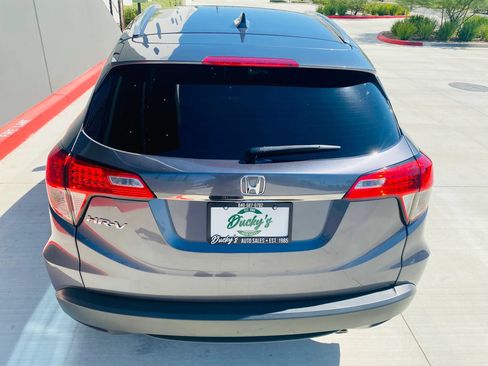 Used 2019 Honda HR-V EX image 10