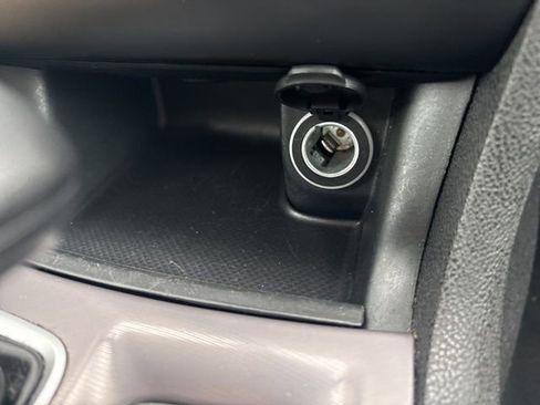 Used 2023 Dodge Charger SXT image 24