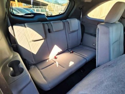 Used 2016 Toyota Highlander LE image 35