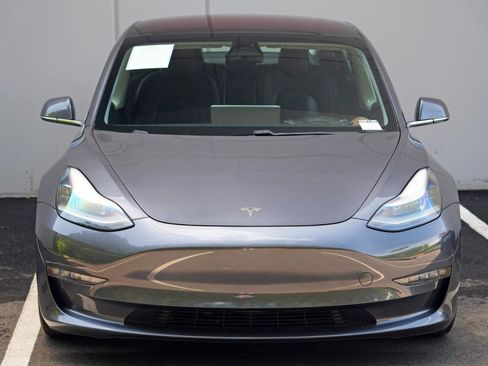 Used 2018 Tesla Model 3 Long Range RWD image 47