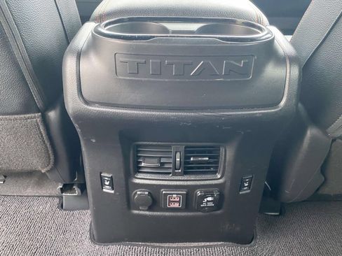 Used 2021 Nissan Titan PRO-4X w/ Pro-4x Convenience Package AWD/4WD image 13