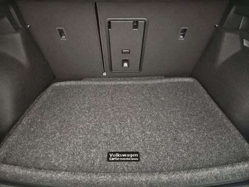 New 2026 Volkswagen Taos SE AWD/4WD image 34