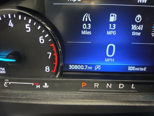 Used 2024 Ford Explorer XLT w/ Equipment Group 202A AWD/4WD image 11