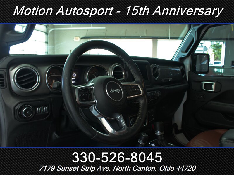 Used 2019 Jeep Wrangler Unlimited Sahara w/ Cold Weather Group AWD/4WD image 12