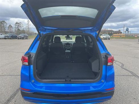 Used 2024 Chevrolet Equinox RS AWD/4WD image 13