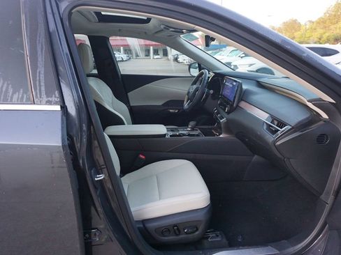 Used 2024 Lexus RX 350 Premium w/ Accessory Package (Z1) FWD image 19