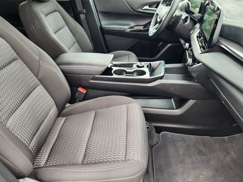 Certified 2026 Chevrolet Equinox LT AWD/4WD image 14