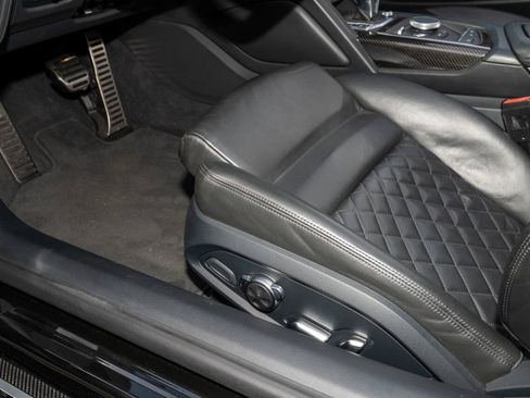 Used 2020 Audi R8 V10 performance AWD/4WD image 19