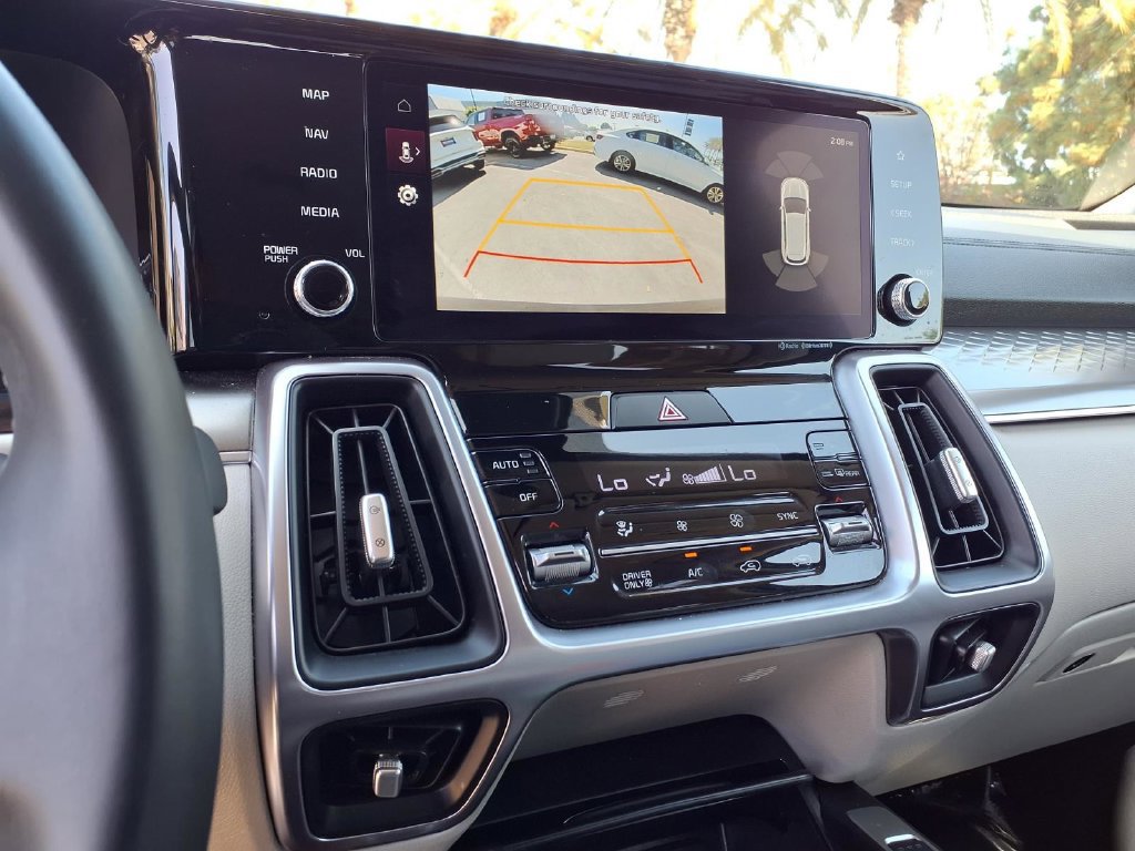 Certified 2023 Kia Sorento EX FWD image 16
