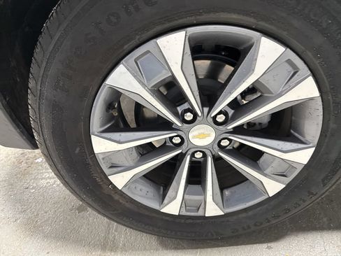 Used 2025 Chevrolet Equinox LT FWD image 39