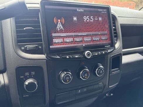 Used 2014 RAM 1500 Express AWD/4WD image 12