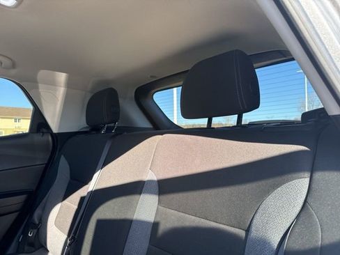 Used 2023 Chevrolet TrailBlazer LT image 33