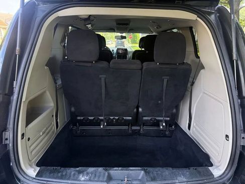 Used 2013 Dodge Grand Caravan FWD image 7