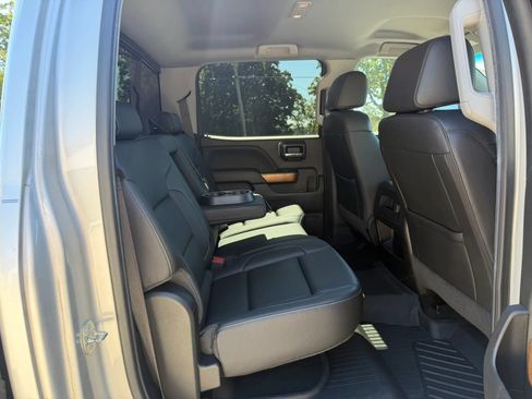 Used 2018 Chevrolet Silverado 1500 LTZ w/ Sport Package AWD/4WD image 43