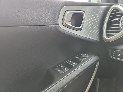 Certified 2023 Kia Soul LX FWD image 19