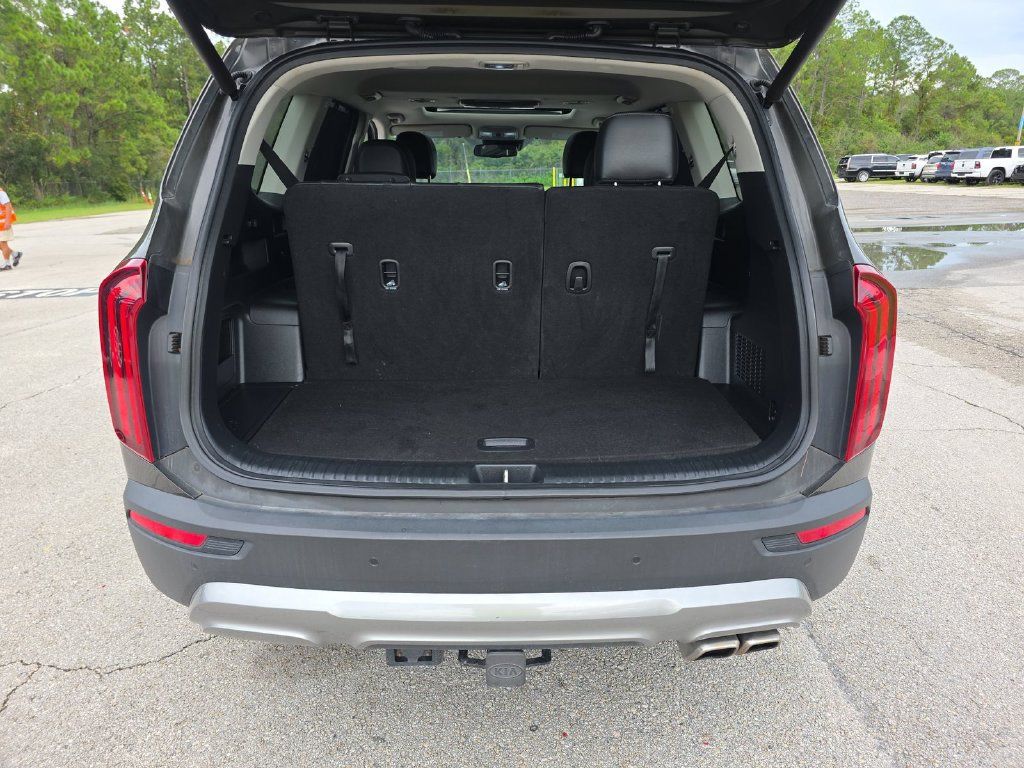Used 2021 Kia Telluride EX w/ EX Premium Package FWD image 14