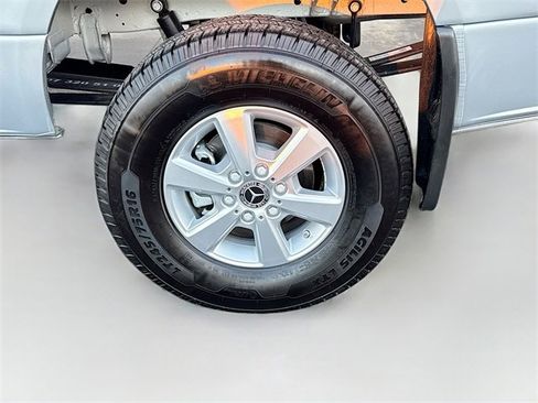 Used 2025 Mercedes-Benz Sprinter 144 Cargo image 32