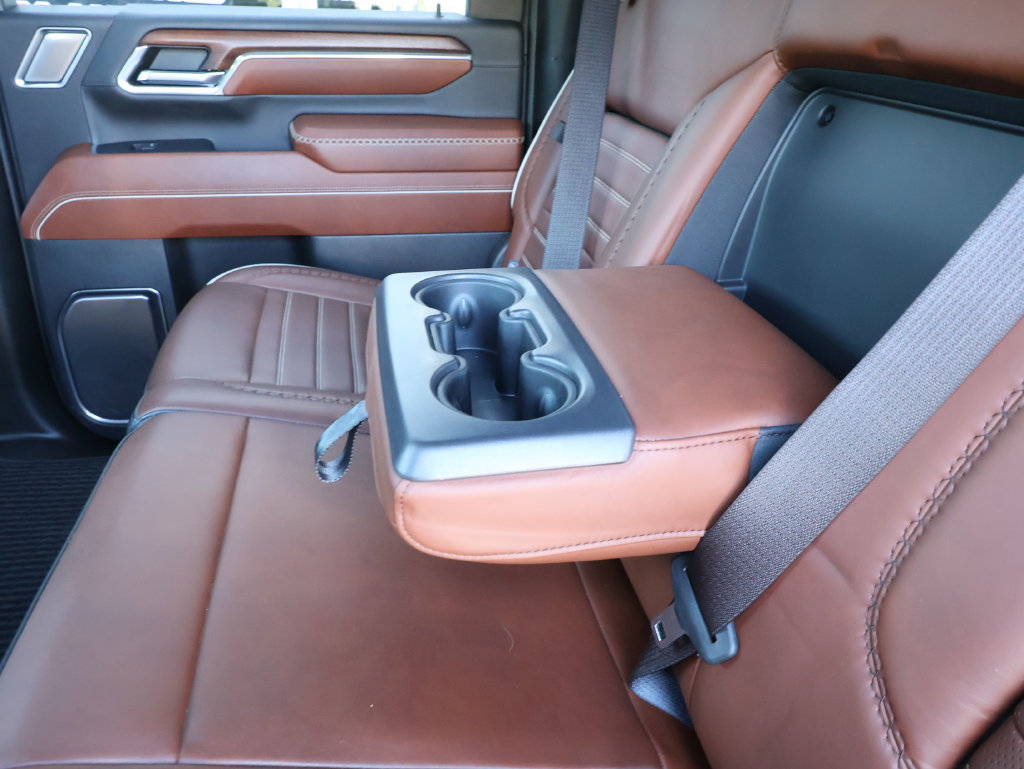 Certified 2024 GMC Sierra 2500 Denali Ultimate AWD/4WD image 31