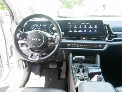 Used 2024 Kia Sportage SX AWD/4WD image 14