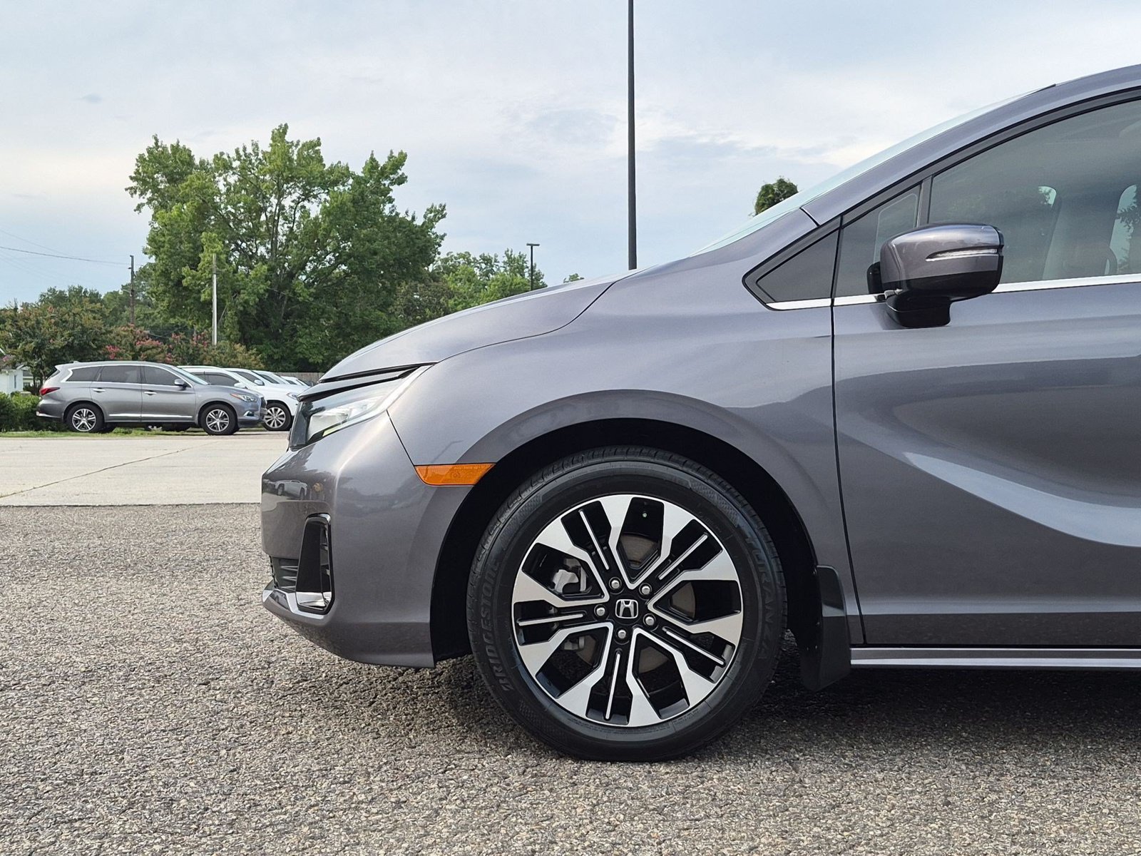 Used 2025 Honda Odyssey Elite image 35