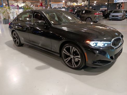 Certified 2023 BMW 330i xDrive Sedan w/ Premium Package AWD/4WD image 4