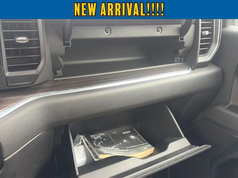 Used 2024 Chevrolet Silverado 1500 LT AWD/4WD image 25