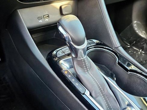 Used 2024 Buick Encore GX Sport Touring image 14