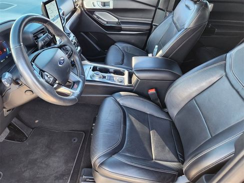 Used 2021 Ford Explorer ST w/ Equipment Group 401A image 9