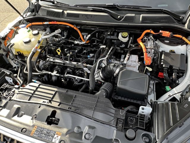 Used 2025 Lincoln Corsair Grand Touring w/ Equipment Group 302A AWD/4WD image 15
