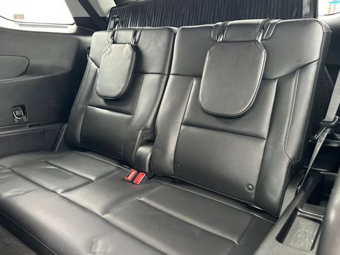 Used 2020 Ford Explorer XLT w/ Equipment Group 202A image 15