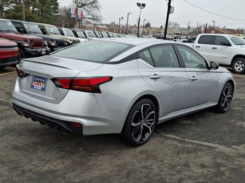 Used 2023 Nissan Altima 2.5 SR image 6
