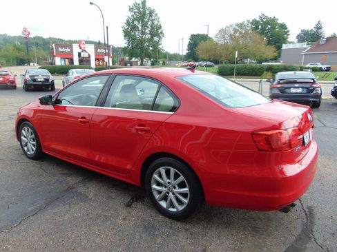 Used 2014 Volkswagen Jetta SE FWD image 8