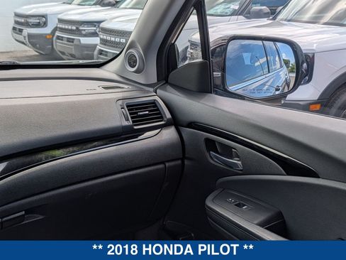 Used 2018 Honda Pilot Touring image 20