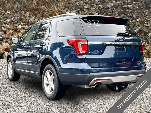 Used 2017 Ford Explorer XLT AWD/4WD image 10