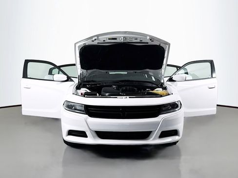 Used 2020 Dodge Charger SXT RWD image 17