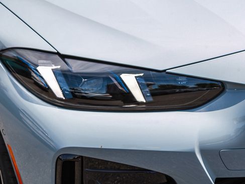 New 2026 BMW i4 eDrive40 w/ M Sport Package RWD image 8