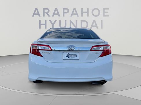 Used 2012 Toyota Camry XLE w/ Leather Pkg FWD image 4