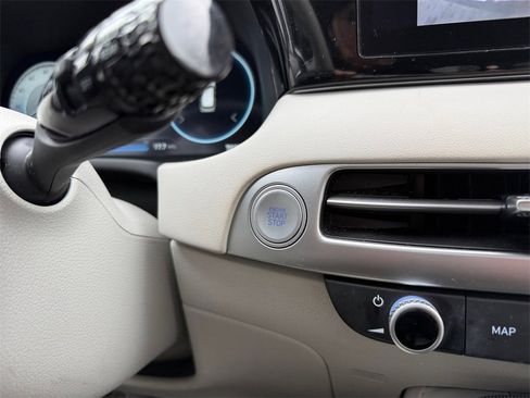 Used 2024 Hyundai Palisade Limited image 25