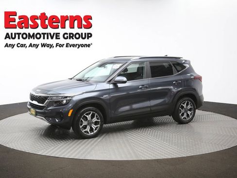 Used 2023 Kia Seltos EX image 58