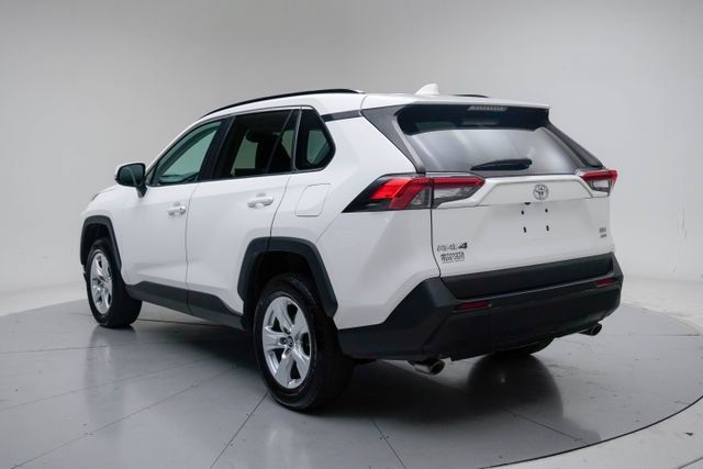 Used 2019 Toyota RAV4 XLE w/ Carpet Mat Package AWD/4WD image 3