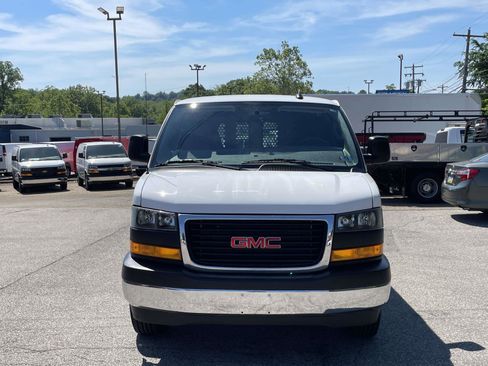 Used 2024 GMC Savana 2500 w/ Driver Convenience Package RWD image 8