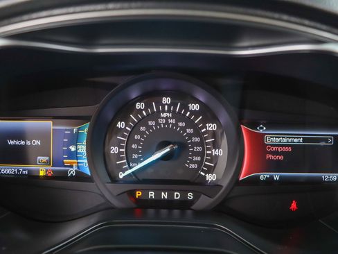 Used 2019 Ford Fusion SEL image 15