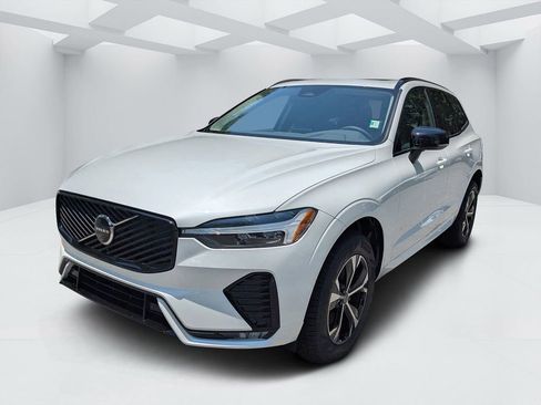 New 2026 Volvo XC60 B5 Core AWD/4WD image 7