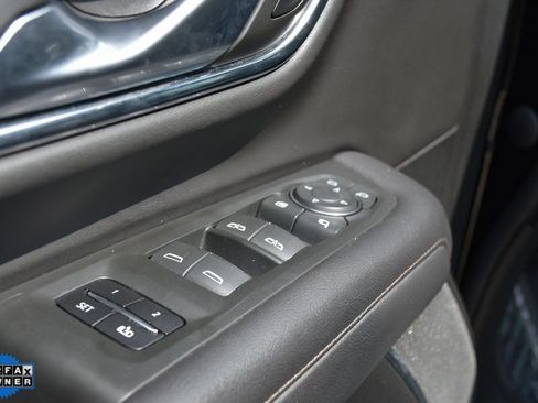 Used 2022 Chevrolet Tahoe High Country RWD image 25