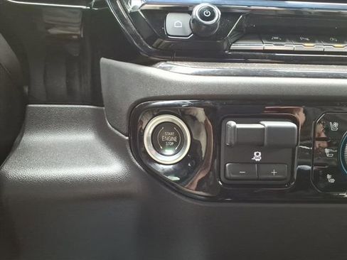 Used 2023 Chevrolet Silverado 1500 ZR2 image 22