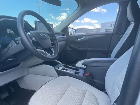 Used 2023 Ford Escape Active w/ Tech Pack #2 AWD/4WD image 11