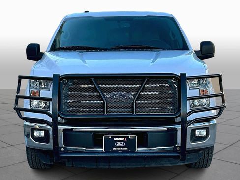 Used 2016 Ford F150 XLT w/ Equipment Group 302A Luxury image 4