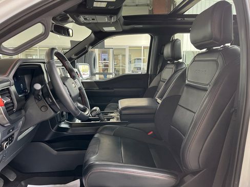 Used 2025 Ford F150 Raptor AWD/4WD image 11